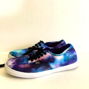 Vans galaxy size 6 in great condition